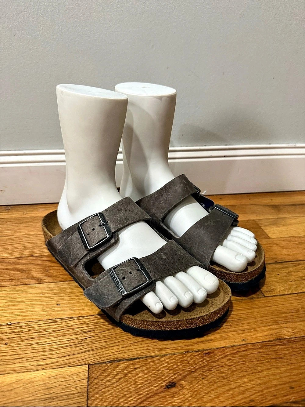 Birkenstock Arizona Soft Footbed Two-Strap Sandals Gray EU 41